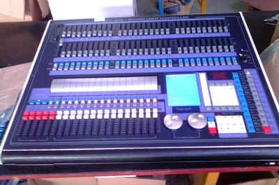 北京龍騰鳳集國際文化傳媒公司為